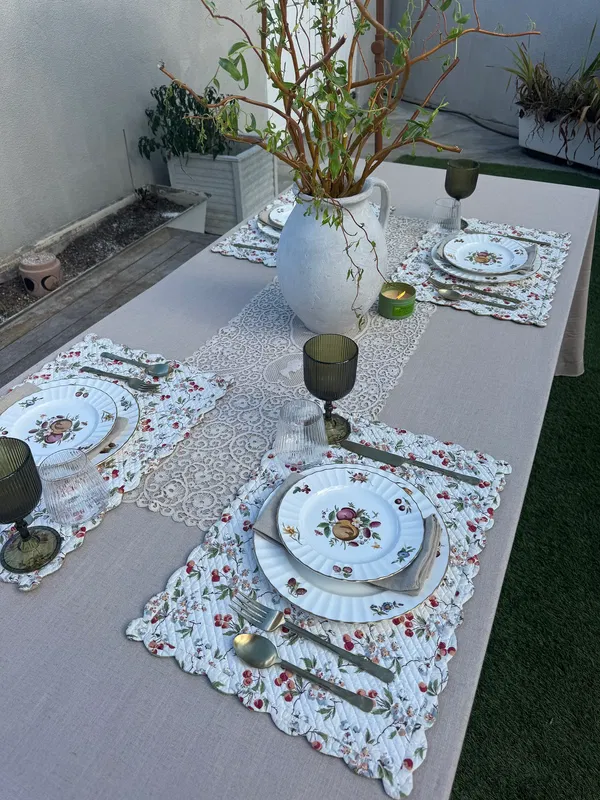 HOW TO ELEVATE YOUR PATIO FOR SPRING + SUMMER HOSTING.