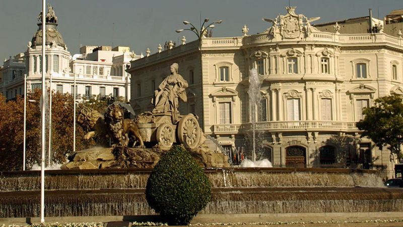 El Palacio de Linares: fantasmas de mentira en las noticias de verdad