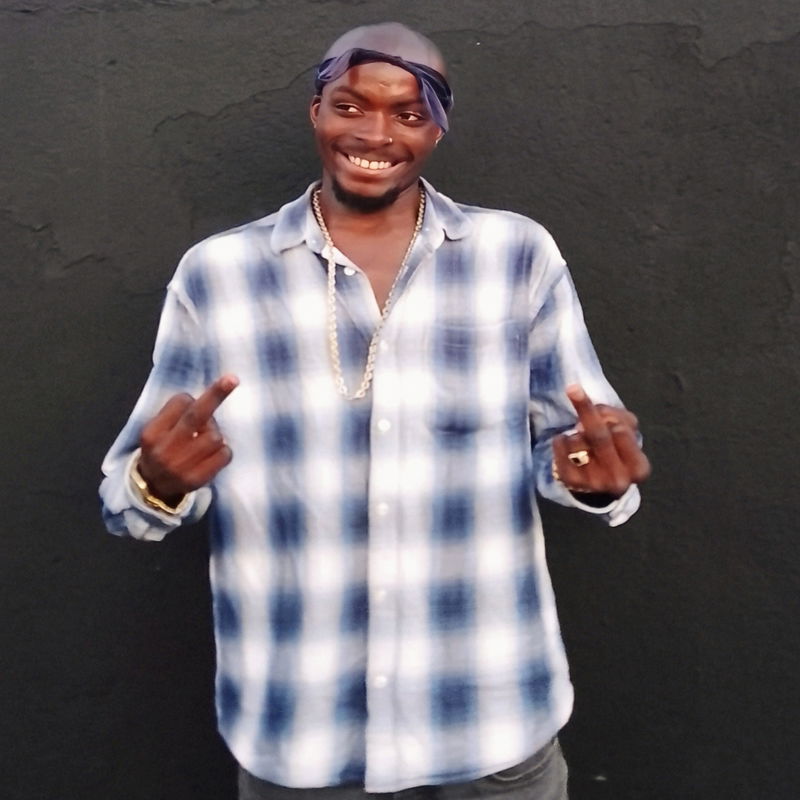 CRIS MOLO AKAPO THE UNDERGROUND RAPPER,ACTIVIST