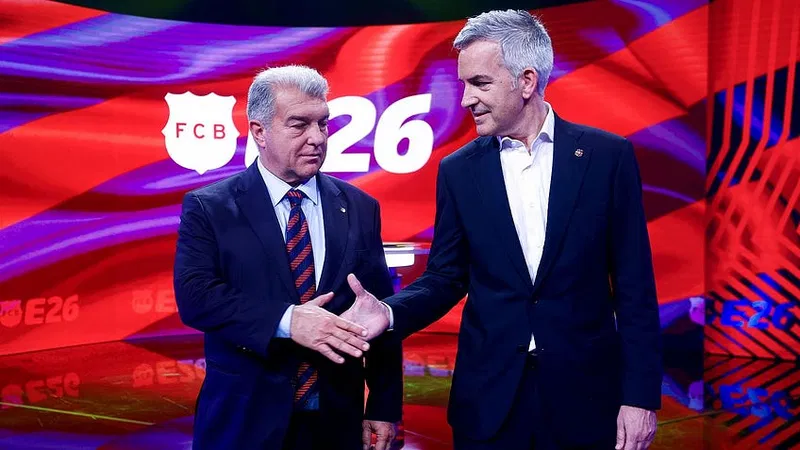 Cruce de acusaciones entre Joan Laporta y Víctor Font a dos días de las  elecciones a la presidencia del FC Barcelona